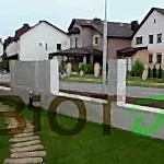 Пошаговое мощение, сеяный газон