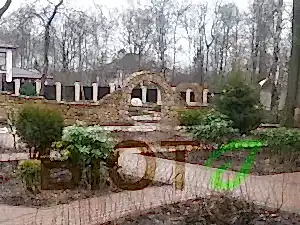 Забор из камня
